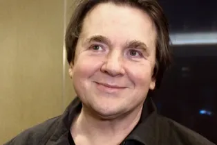 Константин Эрнст заявил о возвращении шоу «Модный приговор», но без «старого ведущего» Константин Эрнст заявил о возвращении шоу «Модный приговор», но без «старого ведущего»