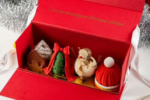 Ансамбль фигурных десертов Ансамбль фигурных десертов