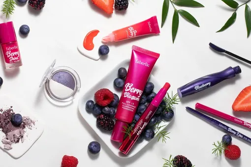 Создаем весенний образ вместе с новой линией макияжа Very Berry от Faberlic Создаем весенний образ вместе с новой линией макияжа Very Berry от Faberlic