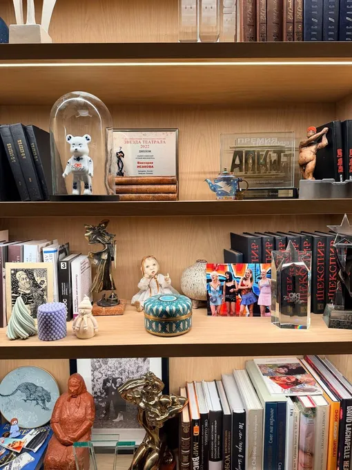 Виктория Исакова показала свои награды Виктория Исакова показала свои награды