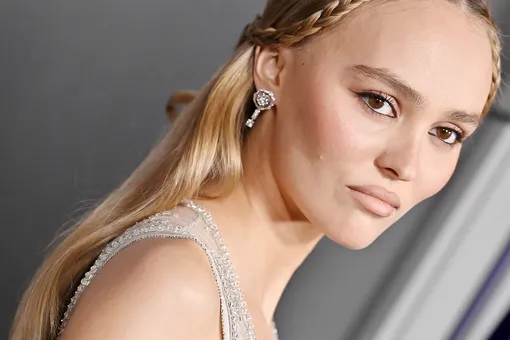 «Чай с молоком» — новый тренд в окрашивании волос весной 2026 года «Чай с молоком» — новый тренд в окрашивании волос весной 2026 года