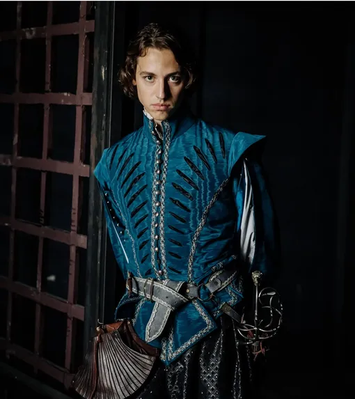 Алексей Лукин в сериале «Этерна» Алексей Лукин в сериале «Этерна»