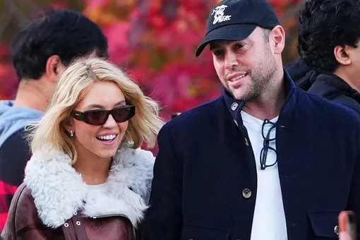 Наигранно и постановочно: Сидни Суини раскритиковали за страстный поцелуй с новым бойфрендом в парке Наигранно и постановочно: Сидни Суини раскритиковали за страстный поцелуй с новым бойфрендом в парке