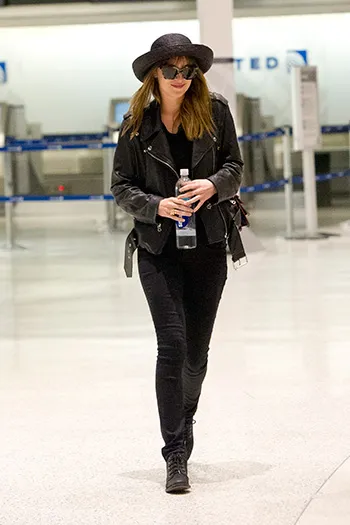 В куртке Acne Studios