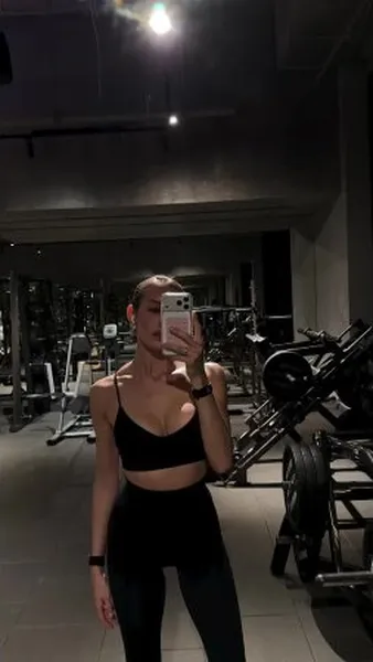 Нажми и смотри