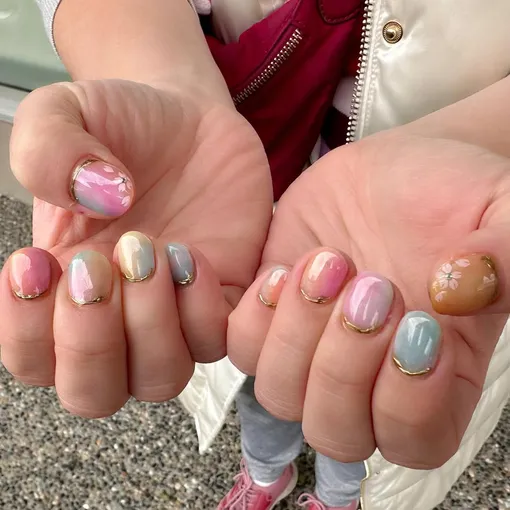 весенний маникюр 2026 сакура