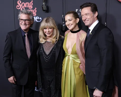 Курс Рассел, Голди Хоун, Кейт Хадсон и Хью Джекман на ковровой дорожке