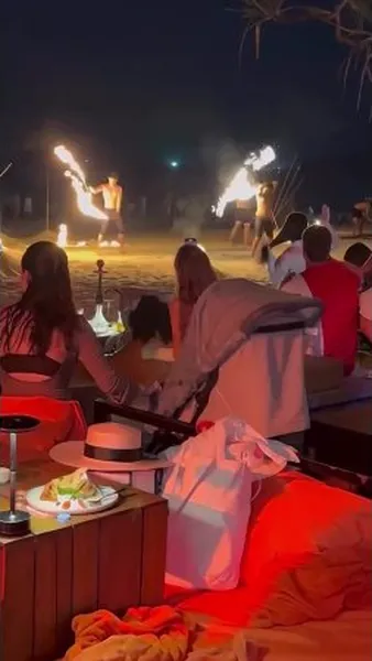 Нажми и смотри