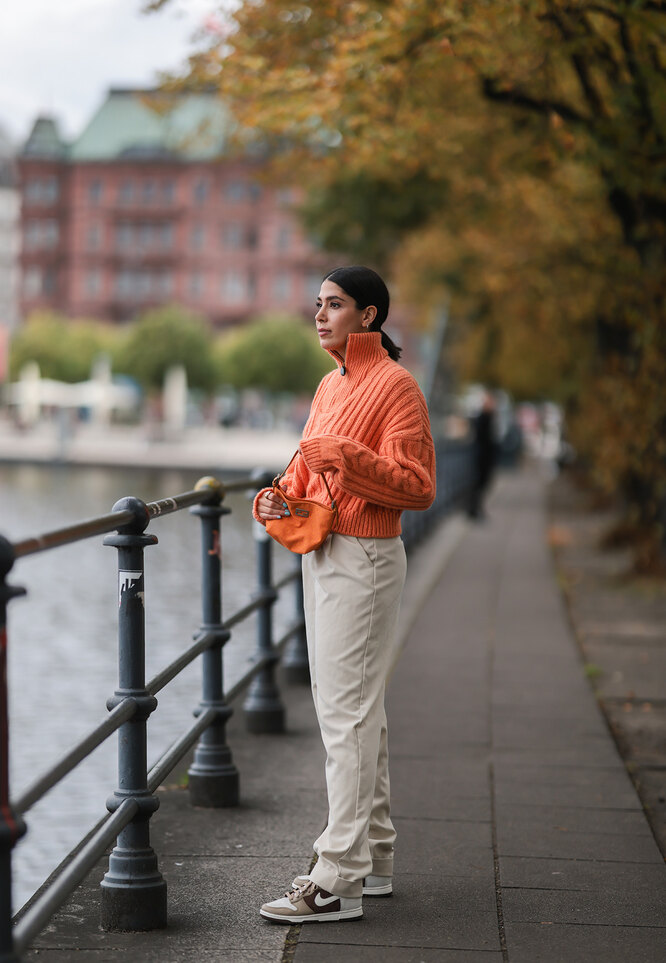 7 эффектных. Джиджи и белла хадид 2020. Джиджи и белла хадид 2020. Ребекка фергюсон племя изгоев. Платья на новогоднюю ночь 2023.