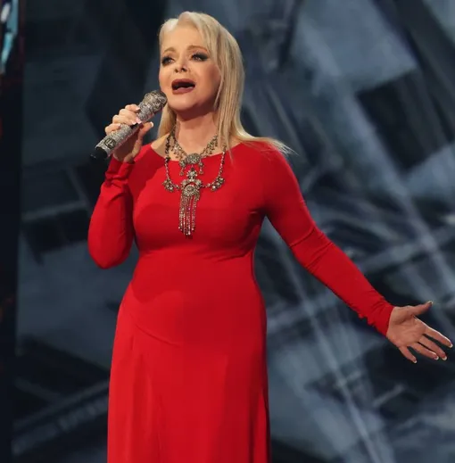 Лариса Долина приняла участие в десятом сезоне шоу «Три аккорда»