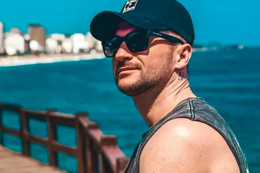 «Здесь опасно»: Сергей Лазарев появился в фавелах в Бразилии «Здесь опасно»: Сергей Лазарев появился в фавелах в Бразилии