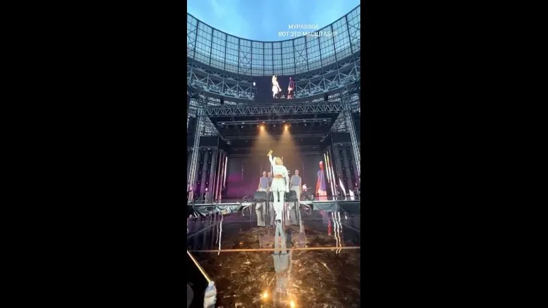 Нажми и смотри