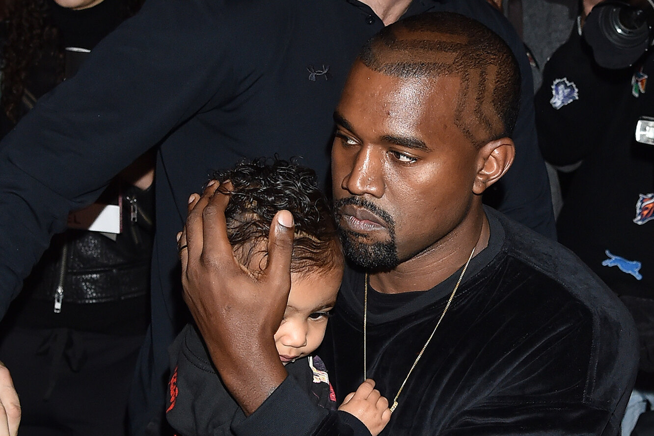 Slideshow kanye west sucking toes.