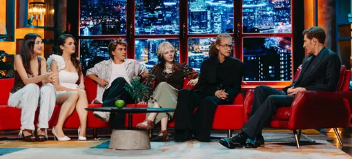 Эммануэль Турецкая, Александра Морозова, Александр Филин, Лидия Чистякова и Тони Долмацкий в студии шоу Павла Воли