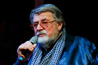 Иван Ургант, Юлия Меньшова, Вера Алентова, Филипп Киркоров простились с Александром Ширвиндтом – фото и видео Иван Ургант, Юлия Меньшова, Вера Алентова, Филипп Киркоров простились с Александром Ширвиндтом – фото и видео