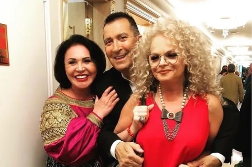 Надежда Бабкина, Александр Буйнов и Лариса Долина Надежда Бабкина, Александр Буйнов и Лариса Долина