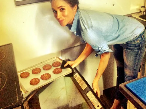 Еще до знакомства с Гарри Меган любила хвастаться своими успехами на кухне