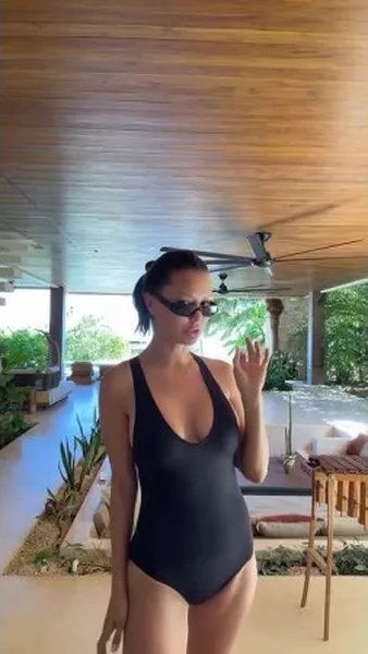 Нажми и смотри