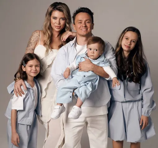 Наталья и Илья Соболевы воспитывают троих детей