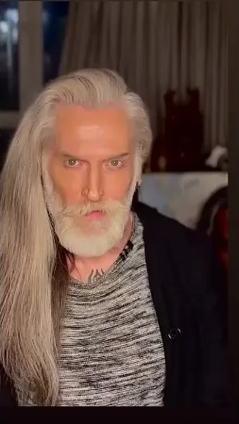 Нажми и смотри