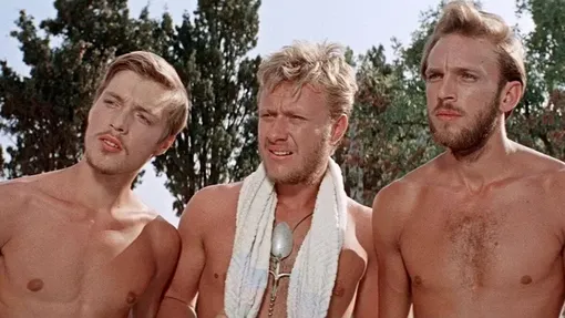 Евгений Жариков, Андрей Миронов и Геннадий Нилов в фильме «Три плюс два»