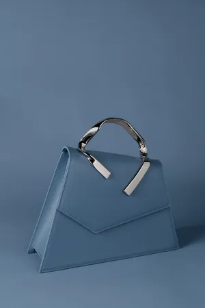 https://smartrichbitch.ru/collection/icon-bag/product/skoshennaya-sumka-s-myatoy-ruchkoy-blue https://smartrichbitch.ru/collection/icon-bag/product/skoshennaya-sumka-s-myatoy-ruchkoy-blue
