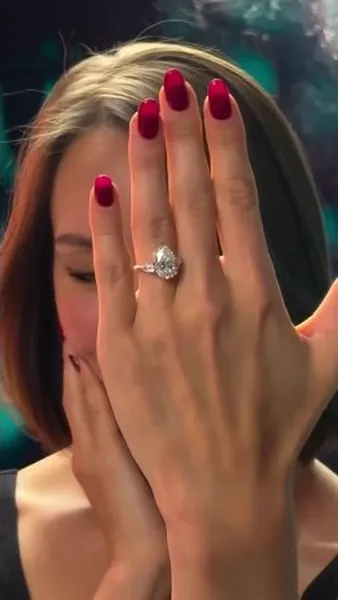 Нажми и смотри