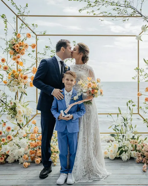 Александр Кержаков с женой и сыном Игорем Александр Кержаков с женой и сыном Игорем