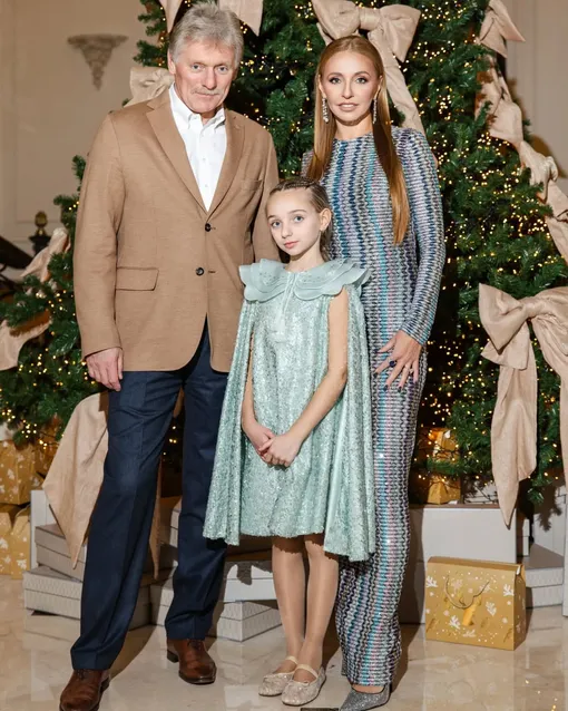 Татьяна Навка с мужем Дмитрием Песковым и дочерью Надей