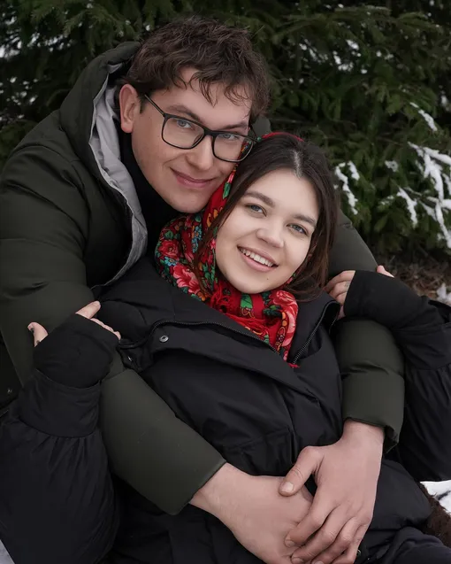 Александр Саков и Ирина Певчая стали родителями