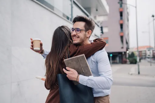 Что делать, если он не хочет, чтобы у тебя были друзья-мужчины: совет психолога Что делать, если он не хочет, чтобы у тебя были друзья-мужчины: совет психолога