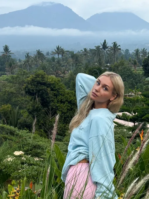 Кристина Асмус на Бали Кристина Асмус на Бали