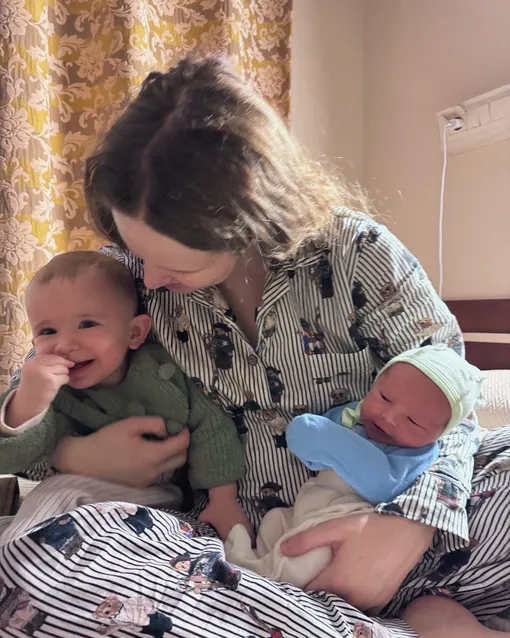 Монеточка родила сына Монеточка родила сына