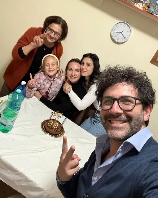 Джузеппе Ночерино после смерти жены опубликовал ее фото с родными людьми Джузеппе Ночерино после смерти жены опубликовал ее фото с родными людьми