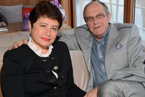 «Пришла к нам устраивать скандал »: жена Эммануила Виторгана прокомментировала обвинения работавшей у них няни