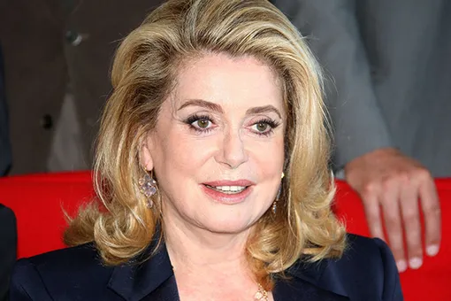 Катрин Денев