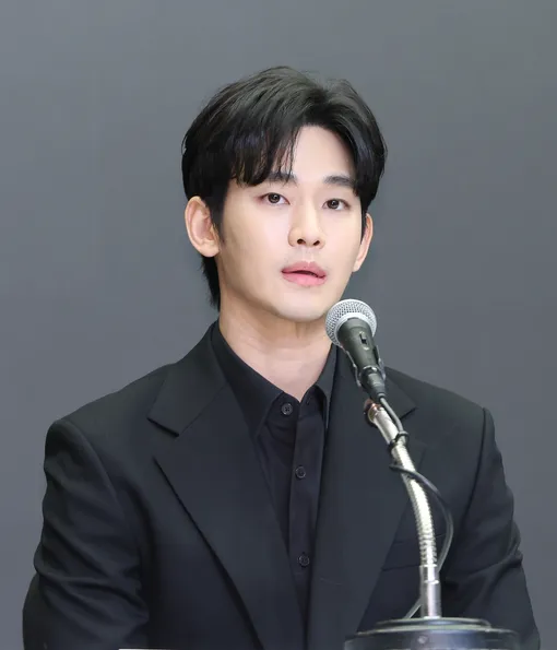 Ким Су-хён находится в процессе разбирательства по делу Ким Сэ-рон