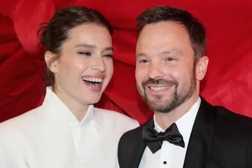 «А я на Агнию похожа»: жена Алексея Чадова посмеялась над сравнениями с бывшей супругой актера «А я на Агнию похожа»: жена Алексея Чадова посмеялась над сравнениями с бывшей супругой актера