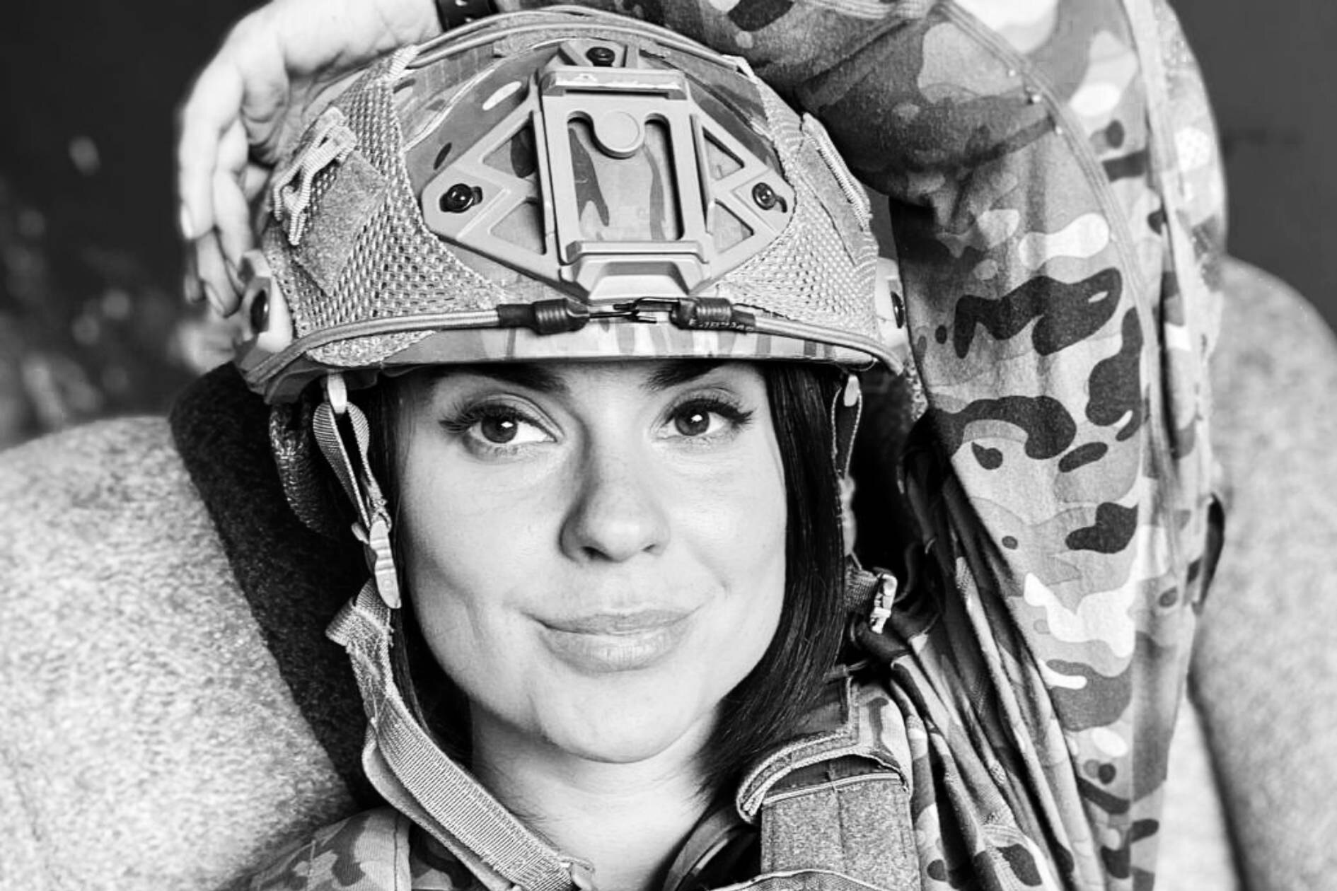 «Подорвалась на вражеской мине»: 35-летняя военкор Первого канала Анна Прокофьева погибла в Белгородской области
