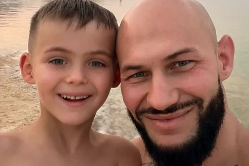 Джиган увез сына от Оксаны Самойловой из России и показал, как проводит с ним время Джиган увез сына от Оксаны Самойловой из России и показал, как проводит с ним время