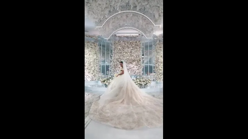 Нажми и смотри