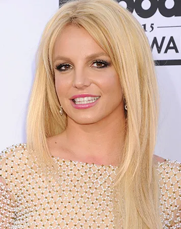 Снова перекраситься из брюнетки в блондинку было для Бритни лучшим решением перекраситься из брюнетки в блондинку