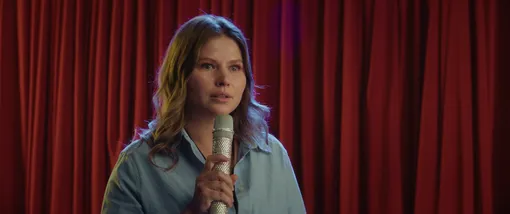 Юлия Топольницкая в фильме «Тюльпаны»