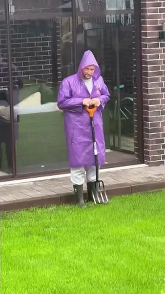 Нажми и смотри