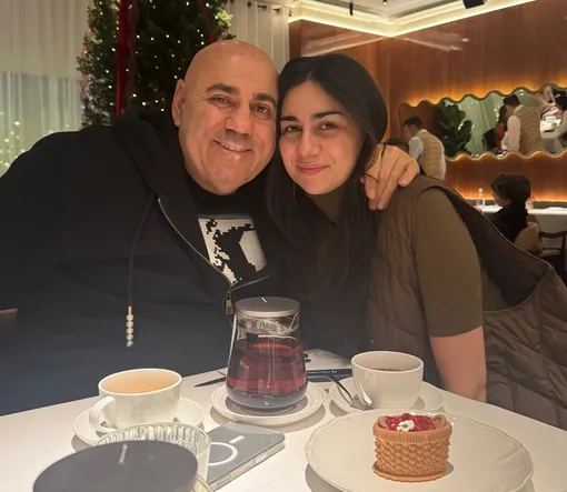 Иосиф Пригожин с дочерью Елизаветой Иосиф Пригожин с дочерью Елизаветой