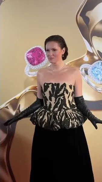 Нажми и смотри