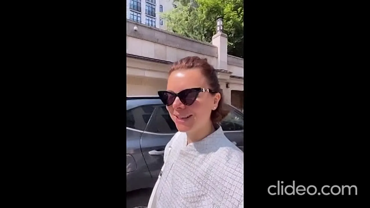Нажми и смотри