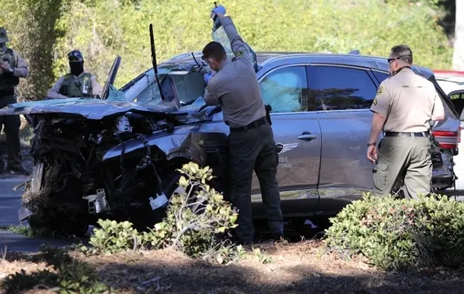 Автомобиль Тайгера Вудса серьезно пострадал