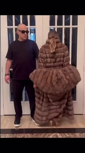 Нажми и смотри