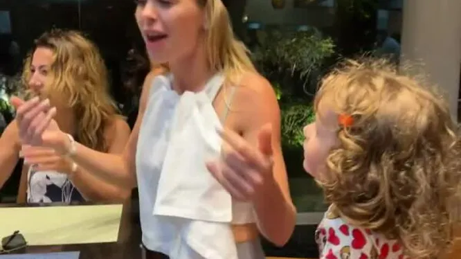 Нажми и смотри